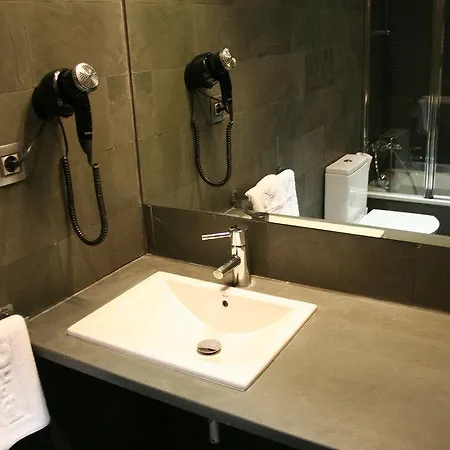Hotel Duero 3*